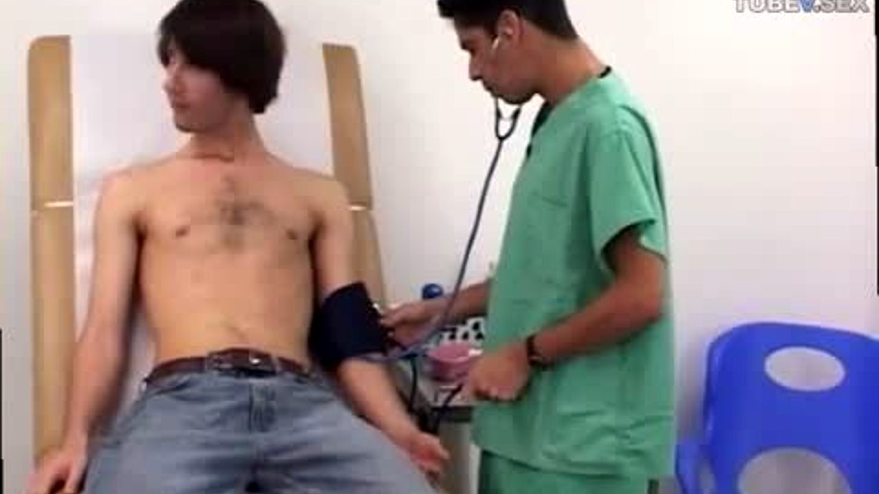 Homosexuella pojkar utforskar sin sexualitet med medicinsk lek
